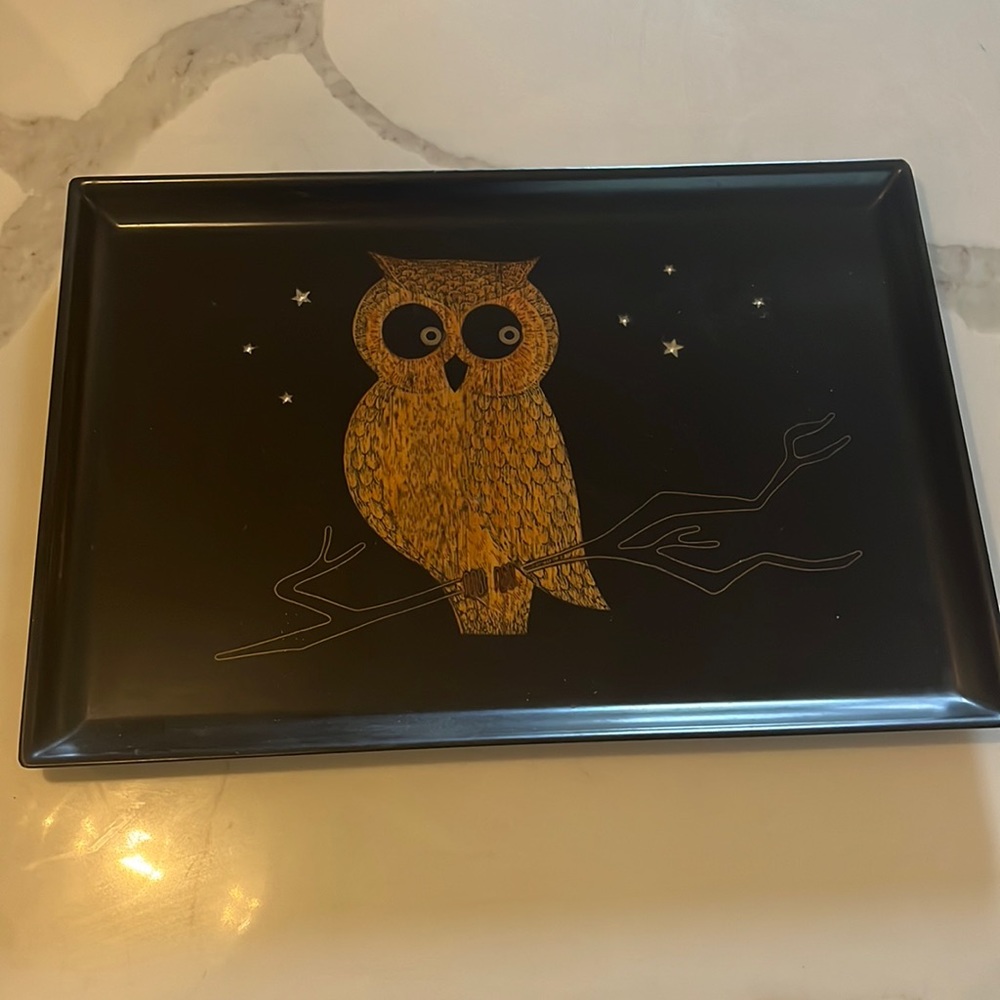 Vintage MCM - Couroc of Monterey Bakelite dresser top accessory box w/owl inlay
